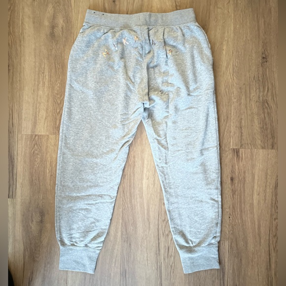 Comfy Grey Nike Sweatpants - Picture 2 of 2